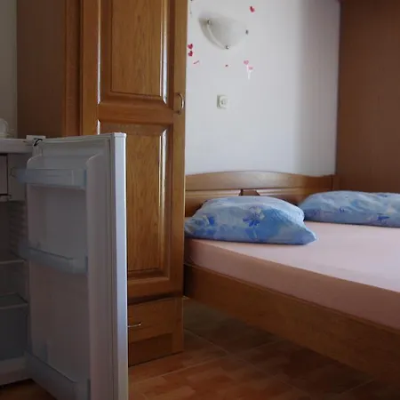 And Mare Apartment Makarska